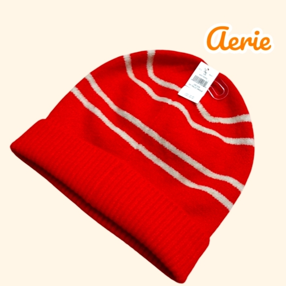 🔥 Nwt Aerie Red Stripe Beanie Hat - Picture 2 of 3
